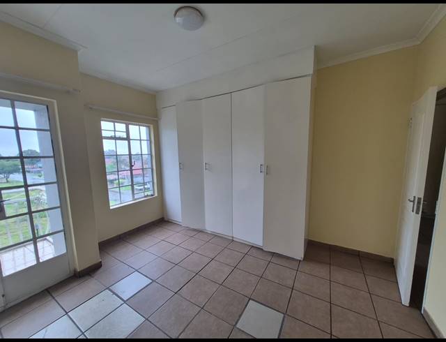 2 BEDROOM APARTMENT FOR SALE IN BRAKPAN NORTH